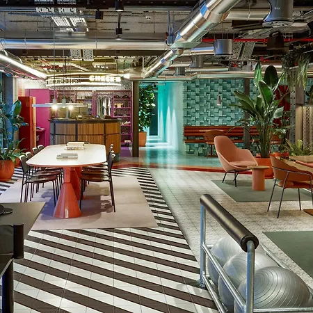 The Social Hub Extended Madrid