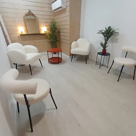 Alexa Host Hostel