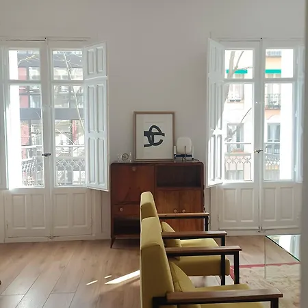 Apartamento Piso Reformado De 2 Y 2 Banos