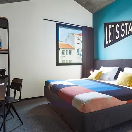 The Social Hub 4*