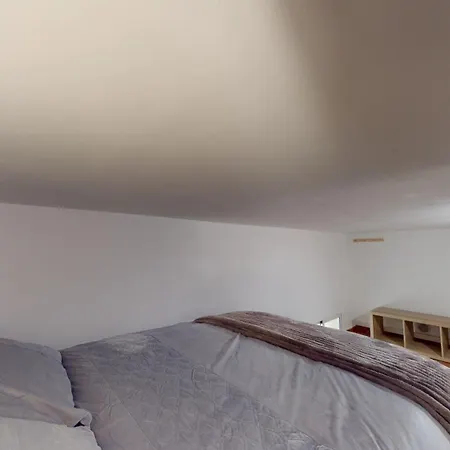 Cozy In Malasana For 4 Pax - Velarde Apartment