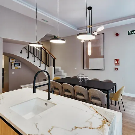 Fuencarral Living 7br 7bh Ferienhaus