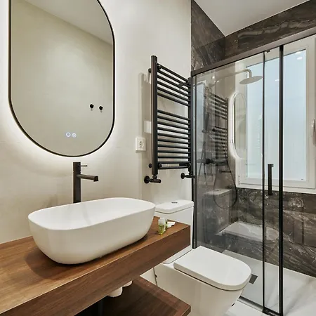 Fuencarral Living 7br 7bh Madrid