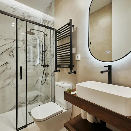 Fuencarral Living 7br 7bh Ferienhaus