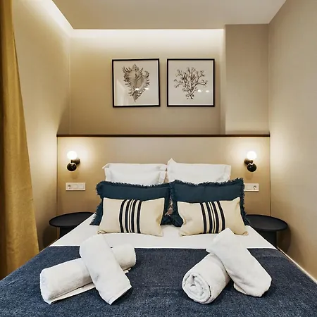 Fuencarral Living 7br 7bh * Madrid