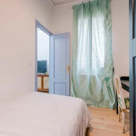Casa Bombonera Azul * Madrid