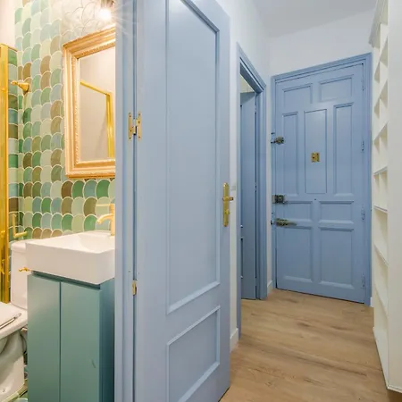 Casa Bombonera Azul * Madrid