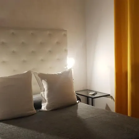 Fuentes (adults Only) Affittacamere 2*