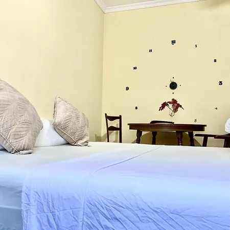Apartamento Pisos Barajas 5 Personas Madrid