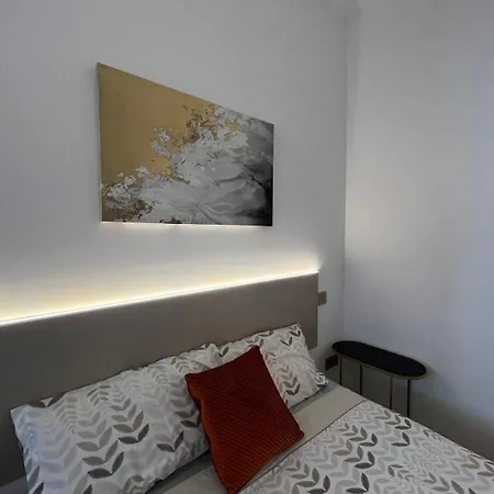 Loft12 Luxury Plaza Mayor Apartment *