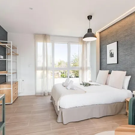 Arturo Soria By Charming Aparthotel *