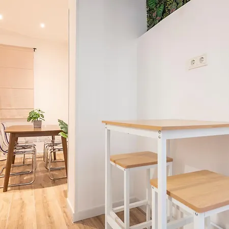 Apartment Exclusivo En El Retiro By Bebalmy *