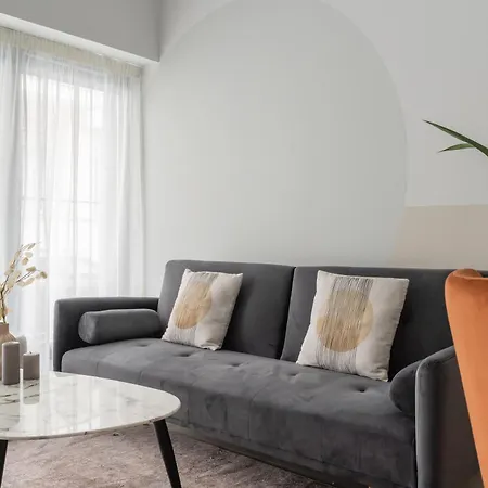 Canillas Apartment