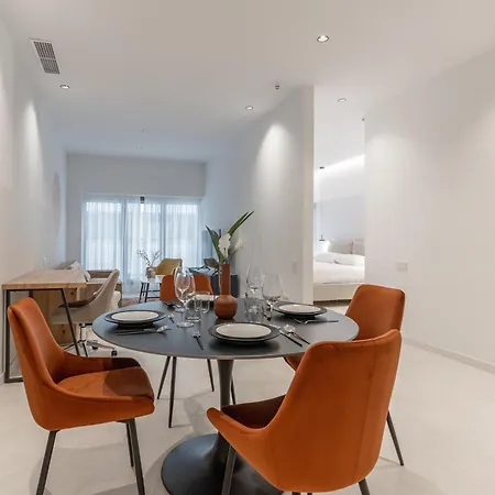 Canillas Apartment