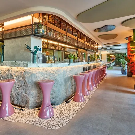 Ibis Styles Airport Valdebebas 3*