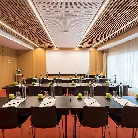 Barcelo Torre De 5* Madrid