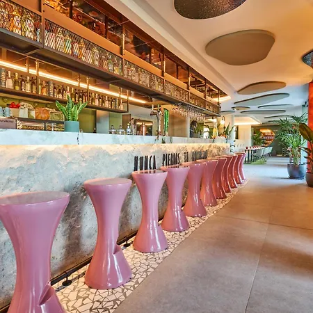 Ibis Styles Airport Valdebebas Hotel