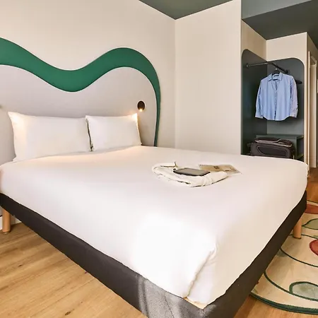 Hotel Ibis Styles Airport Valdebebas 3*