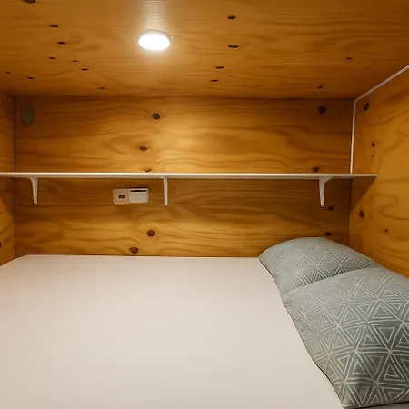 Cubik Capsule hotel *