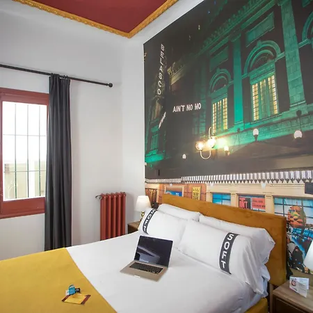 Casual Del Teatro Hotel
