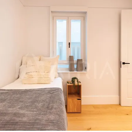 Apartment Stylish 2br - Be Grand Madrid