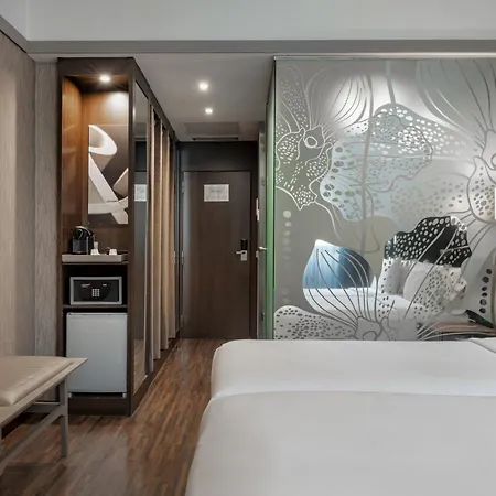 Ac Recoletos By Marriott Hotel