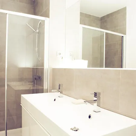 Sixrooms Relatores Guest house *