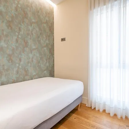 V73 Elegance & Comfort - Luxury In Barrio Salamanca Madrid