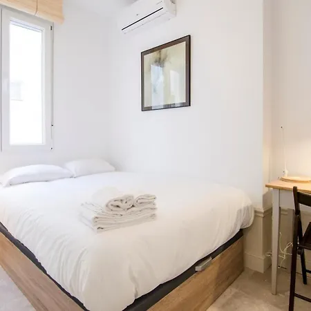 Apartamento Valverde 19, Esc Interior 3º Izq *