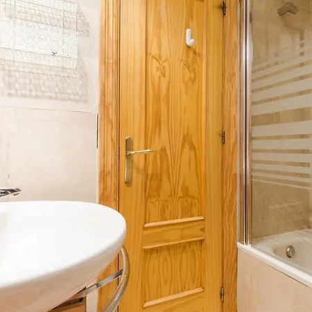 Apartamento 1 Bedroom 1 Bathroom Furnished - Chueca - Bright In Downtown Area - Mintystay Madrid
