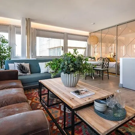 2 Bedrooms 1 Bathroom Furnished - Justicia - Incredible Views - Mintystay Apartment