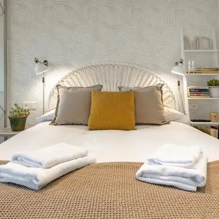 2 Bedrooms 1 Bathroom Furnished - Justicia - Incredible Views - Mintystay Apartment *