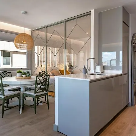 2 Bedrooms 1 Bathroom Furnished - Justicia - Incredible Views - Mintystay Apartment Madrid