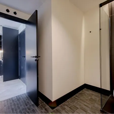 Bright 4pax En Gran Via-plaza De Carmen E2 Apartment *