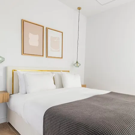 Moderno En Zona Financiera De Apartment Madrid
