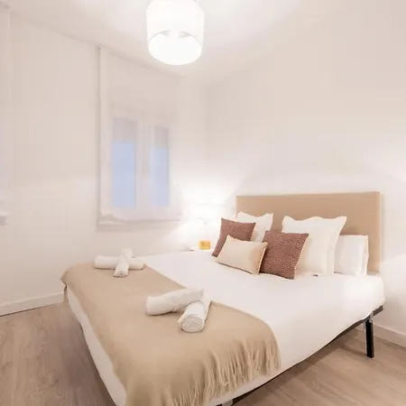 Apartment Bright And Modern- 2 Bedrooms 1bathroom- Mintystay - Bocangel Madrid