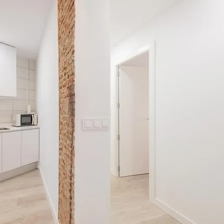 Bright And Modern- 2 Bedrooms 1bathroom- Mintystay - Bocangel * Madrid