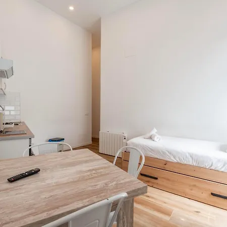 New 1 Min Metro, Cozy 1 Bed Close To Downtown, Wifi A Madrid