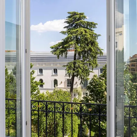 Hotel Urso & Spa, A Small Luxury Of The World Madrid