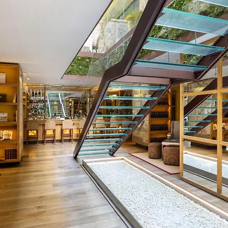 Urso & Spa, A Small Luxury Of The World Madrid