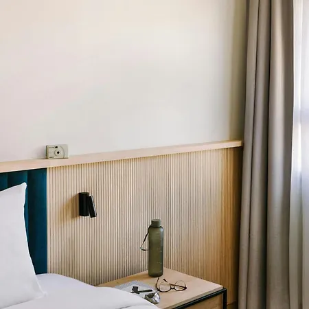 Sonder By Marriott Bonvoy Sofia Atocha 3*