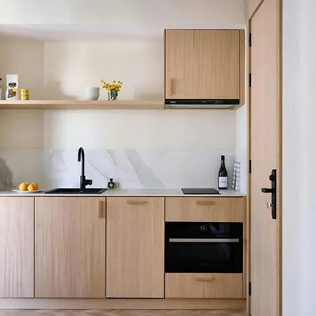 Sonder By Marriott Bonvoy Sofia Atocha Апарт-отель Мадрид