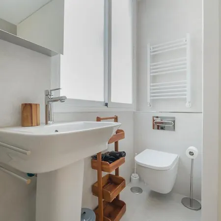 100m2 Designer Gem - Ac - Pro Desk - Prime Area Madrid