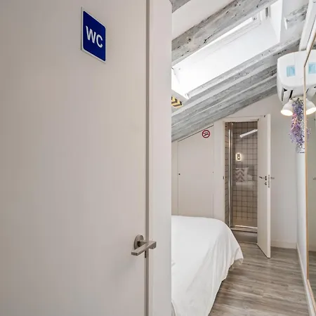 Attic 3bedrms-2baths In Heart Of Malasana Apartment *