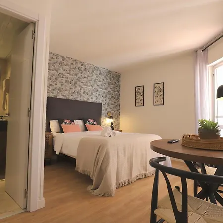 Edificio Leganitos Apartment *