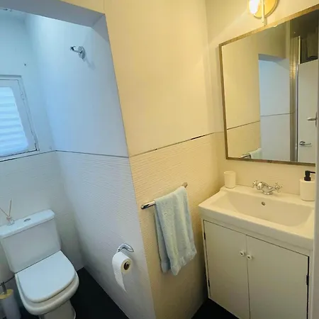 In Monumental Square Center Apartment Madrid
