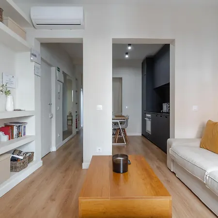 Centric- 1bd 1bth Furnished - Chueca アパート マドリード