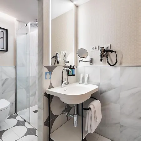 Hotel One Shot Recoletos 04