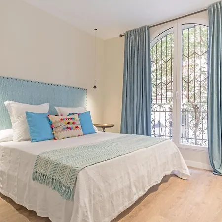 Experience The Of Madrid! Gran Via For 6, Comfort And Style In The Heart Of Chueca Iii *