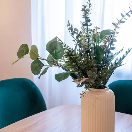 G232 Brand New Design Feria Appartement Madrid